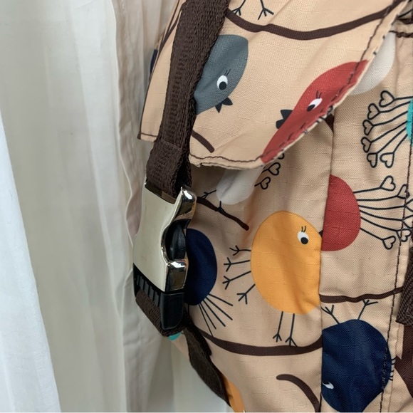 LESPORTSAC Bird Print Voyager Backpack Excellent Condition - Picture 6 of 15